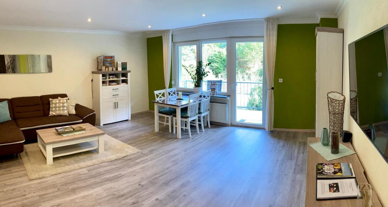 Roosartige Ferien - Ferienwohnung Am Weiherturm Бахарах Екстериор снимка