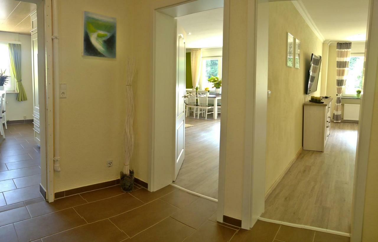 Roosartige Ferien - Ferienwohnung Am Weiherturm Бахарах Екстериор снимка
